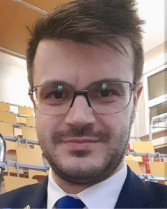 Kris Fornaslki