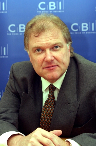 Sir Digby Jones: «Die Stellung der Kernenergie als eine zuverlässige, CO[sub]2[/sub]-arme Energiequelle ist ohne Zweifel. Aber es bestehen zu Recht Bedenken über Kosten und Abfall.»