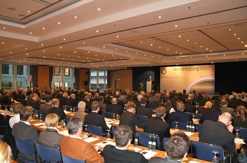 Über 200 Teilnehmende trafen sich zum alljährlichen Austausch an der Wintertagung des Deutschen Atomforums.