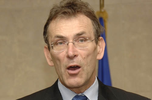 Andris Piebalgs a souligné l&#39;importance de l&#39;énergie nucléaire dans la transition vers une économie à faibles émissions de CO[sub]2[/sub].