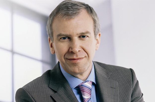 Yves Leterme, chargé de la formation du gouvernement belge, a trouvé un accord sur une prolongation de la durée d&#39;exploitation de certaines centrales nucléaires avec les participants aux négociations de la coalition, à savoir les chrétiens-démocrates et autonomistes flamands (CD&V/NVA), les libéraux flamands (Open VLD), les libéraux francophones (MR) et le Centre démocrate humaniste (CDH).