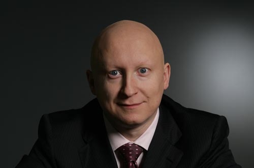 Voici ce qu&#39;a déclaré Daniel Benes lors de l&#39;appel à soumission relatif à Temelin 3 et 4: «Nous avons franchi aujourd&#39;hui une étape importante en vue de l&#39;approvisionnement électrique fiable de notre clientèle tchèque au cours des prochaines décennies. L&#39;extension de la centrale nucléaire de Temelín est un pilier central de la stratégie de la CEZ».
