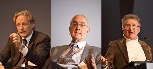Thomas Held, Hans-Peter Fricker et Bruno Stanek en discussion lors de la table ronde.