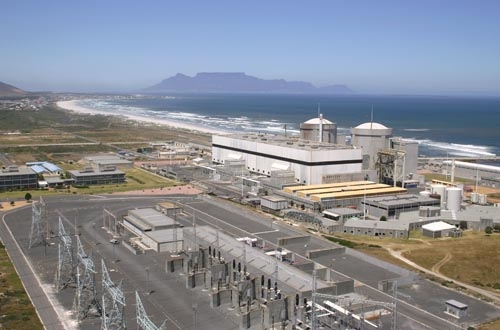 L&#39;Afrique du Sud projette de nouvelles centrales nucléaires. Koeberg équipée de deux tranches REP de 900 MW y est aujourd&#39;hui la seule installation nucléaire.