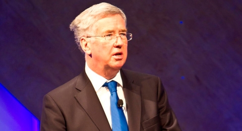 Michael Fallon, ministre d’Etat au Department for Business, Innovation and Skills (BIS), assumera aussi la direction du Department of Energy and Climate Change (DECC).