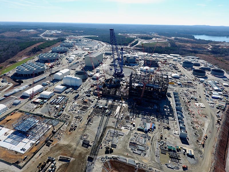 Le chantier de Virgil C. Summer 2 et 3 début janvier 2017. Les deux tranches AP1000 sont achevées à 63,4%. La suite du projet est en suspens depuis la mise en faillite.