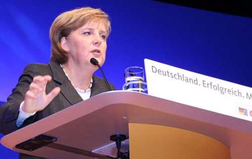 ngela Merkel voudrait que l'énergie nucléaire soit utilisée plus longtemps en Allemagne, mais ne s'attend pas à ce que l'on revienne bientôt sur la sortie du nucléaire.