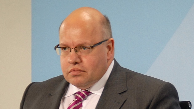 Peter Altmaier: «La dernière chance nous est peut-être offerte aujourd’hui de créer les préalables structurels nécessaires à la réussite. En d’autres termes, le tournant énergétique doit rester défendable du point de vue économique et abordable au niveau des coûts.»