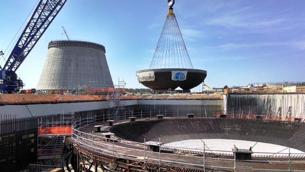 Vogtle-4 hat eine weitere Bauetappe erreicht: Im Mai 2014 wurde der unterste Containment-Teil auf seine Stützkonstruktion gesetzt.