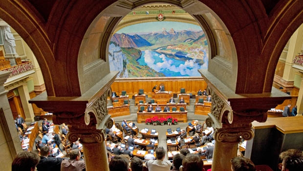 Au cours de la session d’été 2013, cinq conseillers nationaux ont déposé des interventions parlementaires relatives à l’énergie nucléaire.