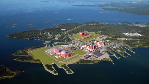 TVO n’a pas encore pris de décision sur la suite à donner au projet de construction Olkiluoto 4 (à gauche sur le photomontage) après la décision négative du gouvernement.