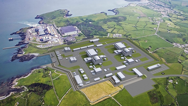 Der UK ABWR entspricht den strengen Sicherheits-, Sicherungs- und Umweltschutzanforderungen Grossbritanniens. Zwei Blöcke dieses Reaktortyps sollen unter anderem am hier künstlerisch dargestellten Standort Wylfa Newydd gebaut werden.