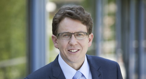 Nationalrat Albert Rösti über das Alternativkonzept der SVP zur Energiestrategie 2050: «Wenn das Volk in Kenntnis aller Fakten ein neues Kernkraftwerk ablehnt, muss diese Stromlücke mit Gaskombikraftwerken gedeckt werden.»