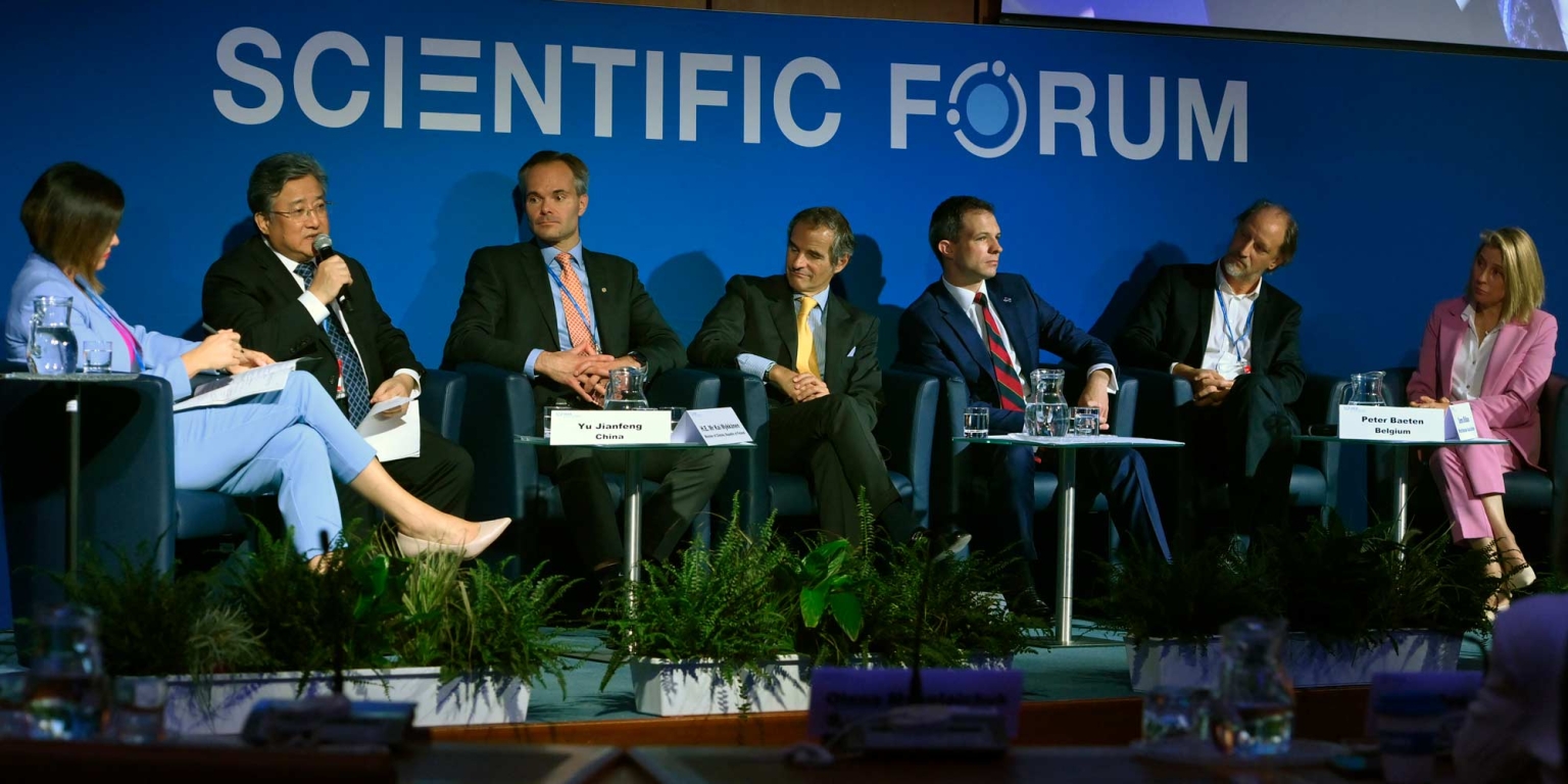 Abschlusspodium des Science Forum 2023
