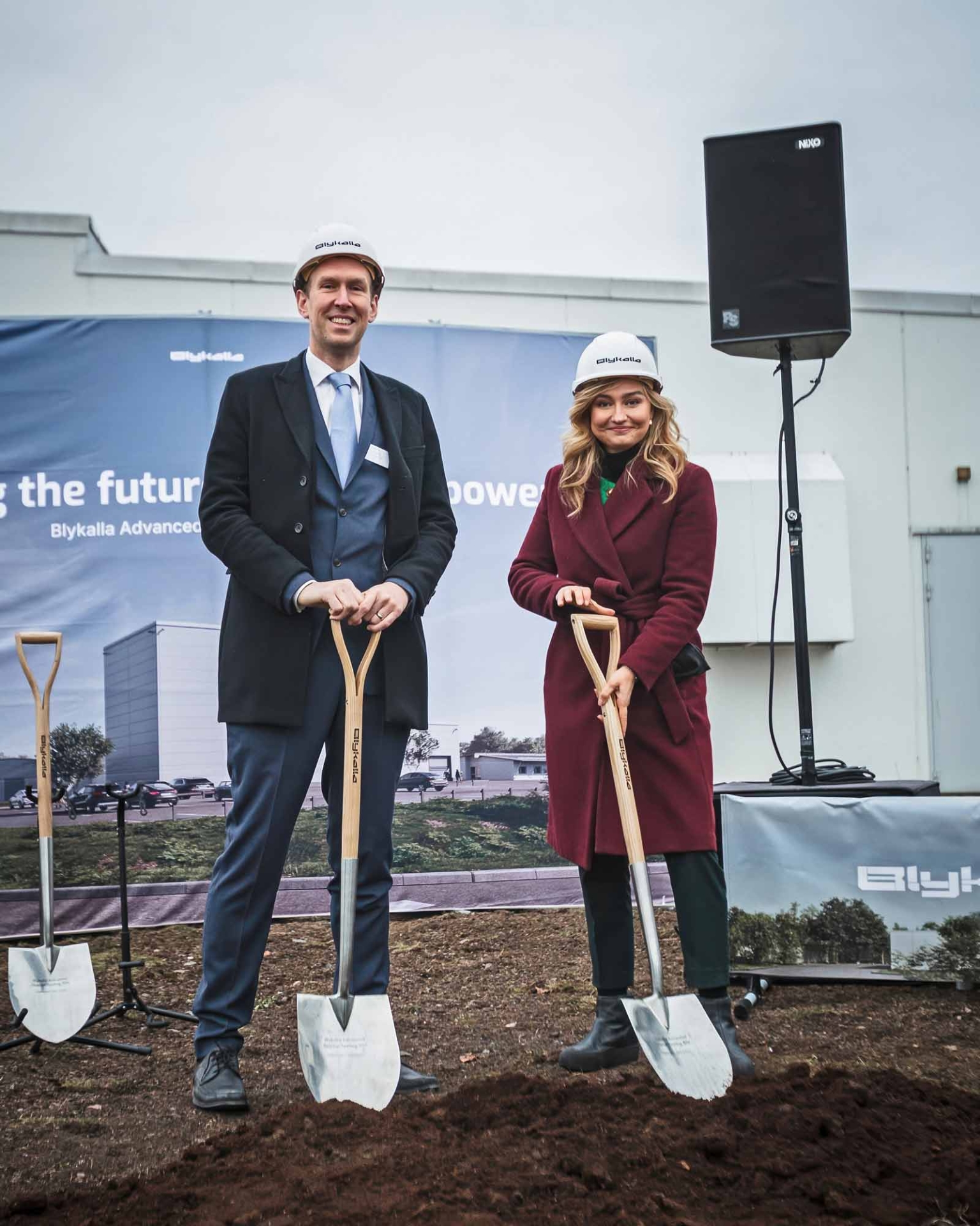 La ministre suédoise de l’Énergie Ebba Busch et le CEO de Blykalla, Jacob Stedma