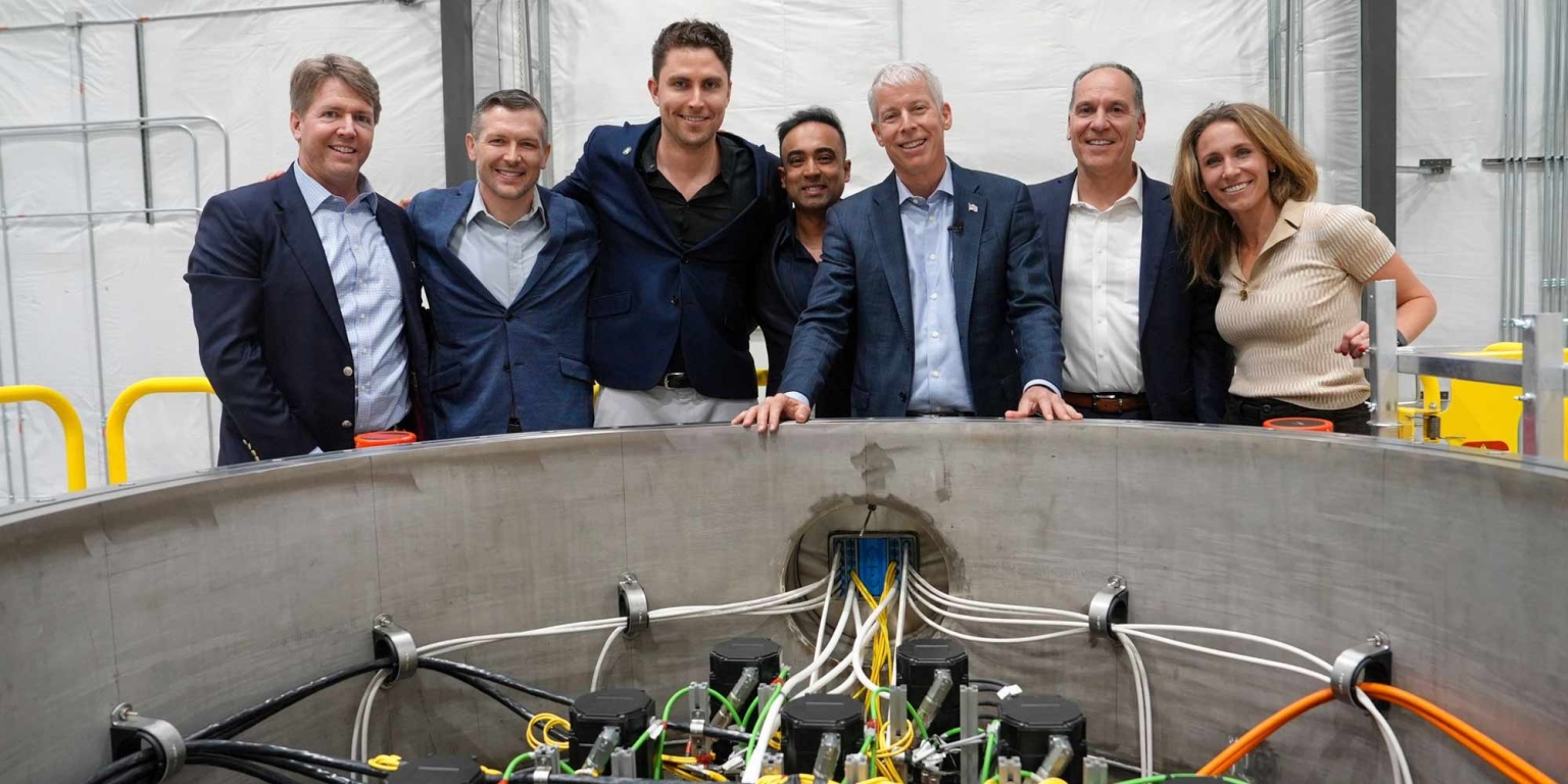 Gruppenbild mit Energieminister Wright