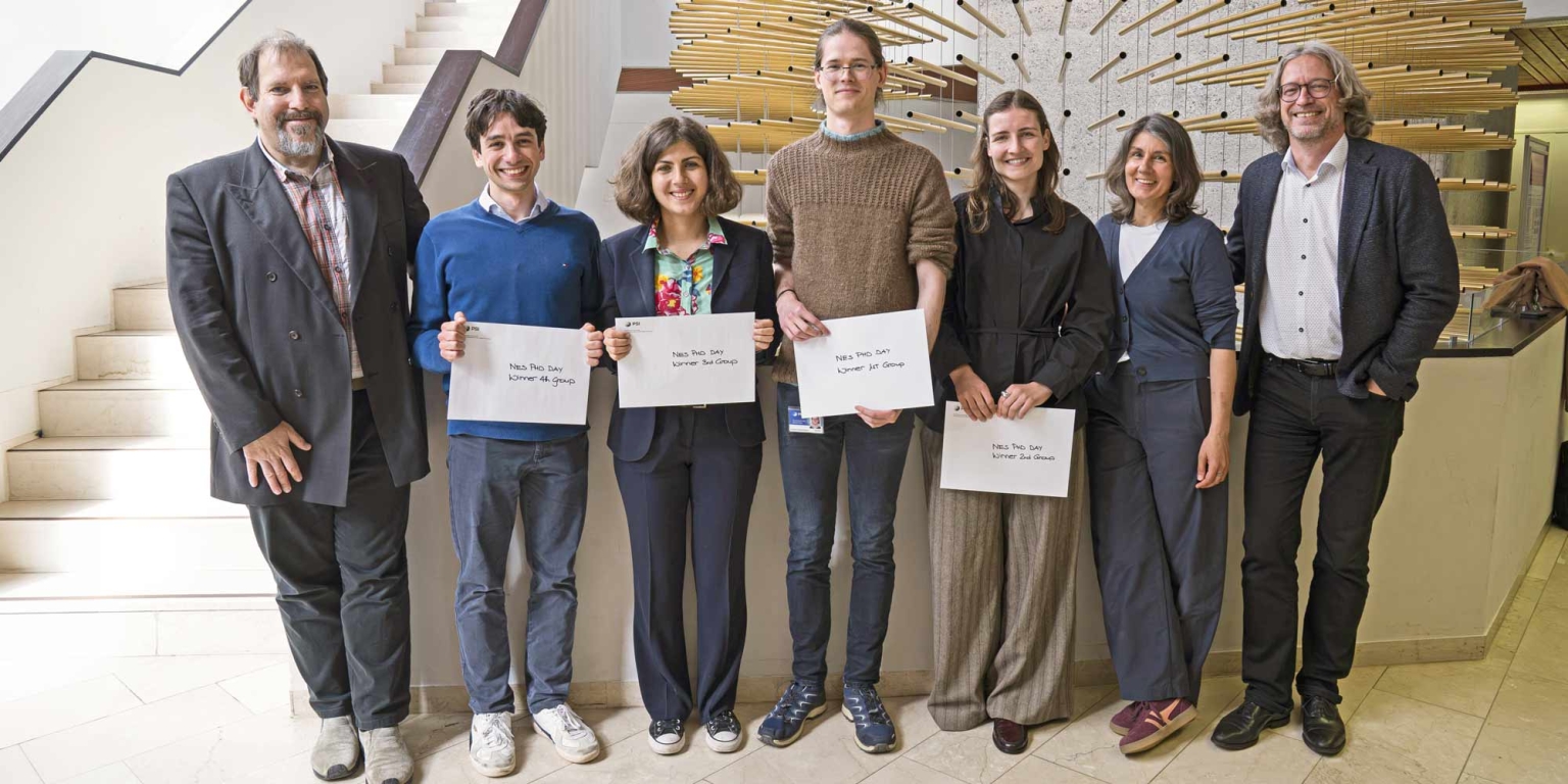 Gruppenfoto mit den Gewinnerinnen und Gewinnern