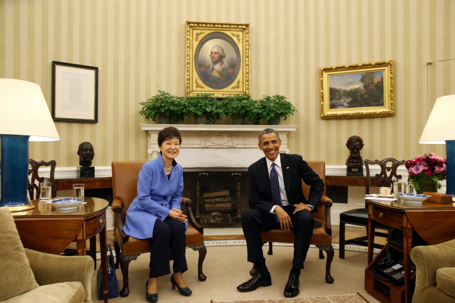 Lors d’une rencontre le 8 mai 2013, le président américain Barack Obama et son homologue sud-coréenne Park Geun-hye ont confirmé leur volonté de renouveler l’accord bilatéral qui unit les deux pays concernant l’utilisation pacifique de l’énergie nucléaire. D’ici là, l’accord en vigueur sera prolongé de deux ans.