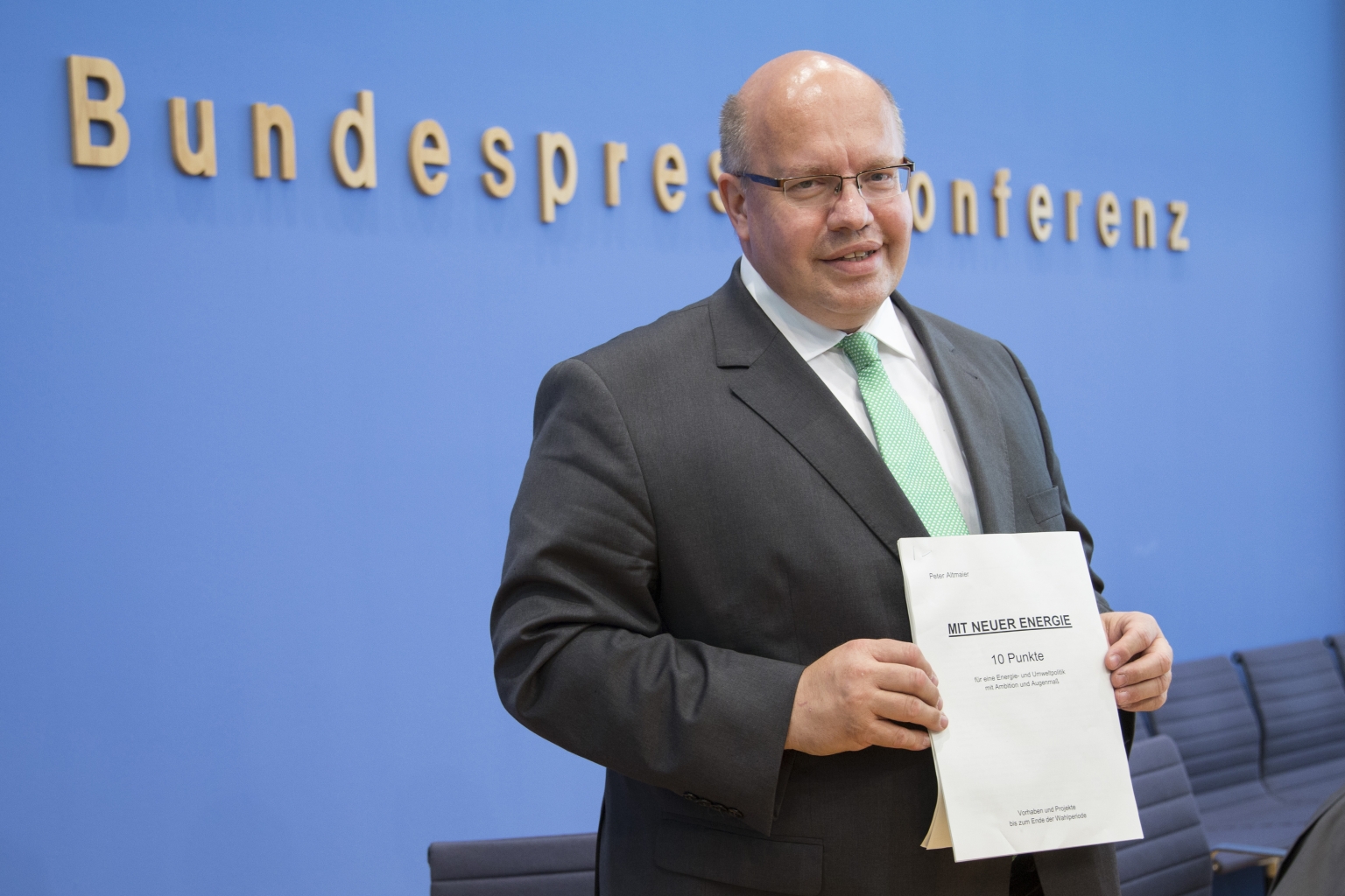 Im Rahmen einer Bundespressekonferenz stellte Bundesumweltminister Peter Altmaier das Zehnpunkteprogramm des Bundesumweltministeriums vor, das Arbeitsprogramm für die laufende Legislaturperiode.