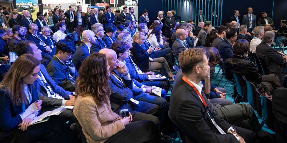 Teilnehmende eines Workshops