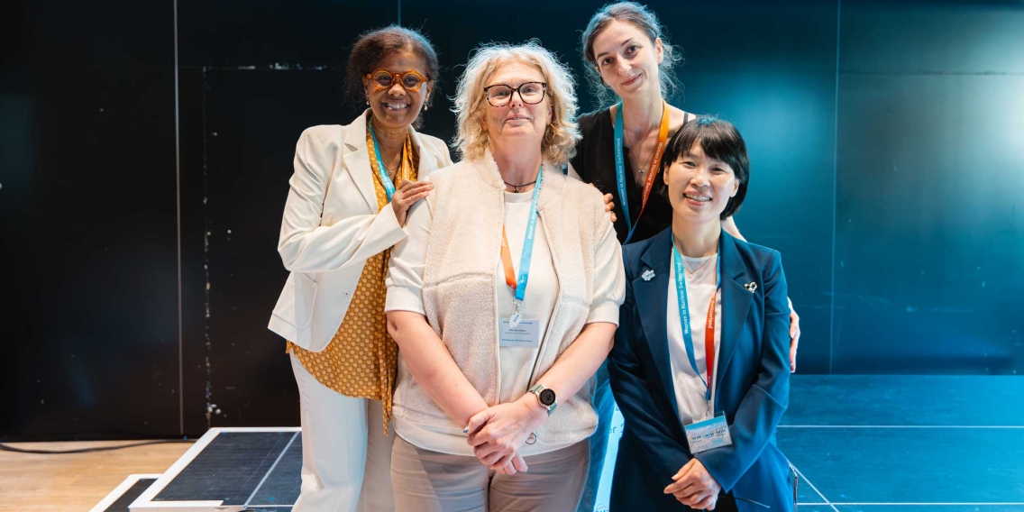 Gruppenfoto mit Personen von WiN Global und WiN Schweiz