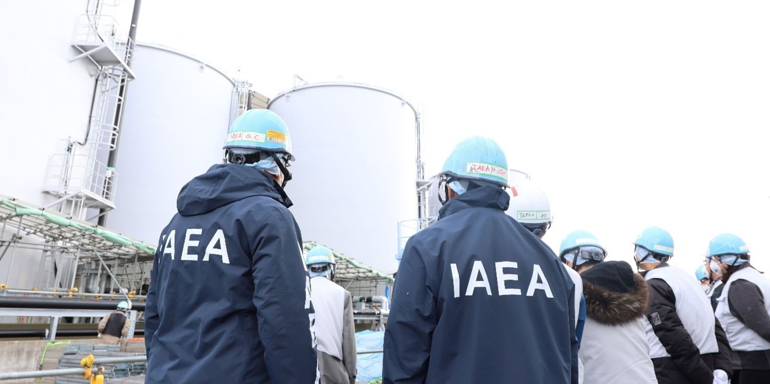IAEO-Experten beim Kernkraftwerk Fukushima-Daiichi